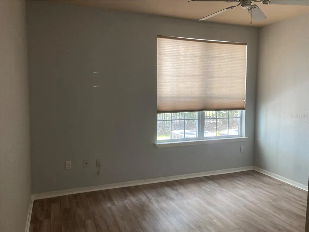 5541 ROSEHILL ROAD #101 Sarasota, FL 34233