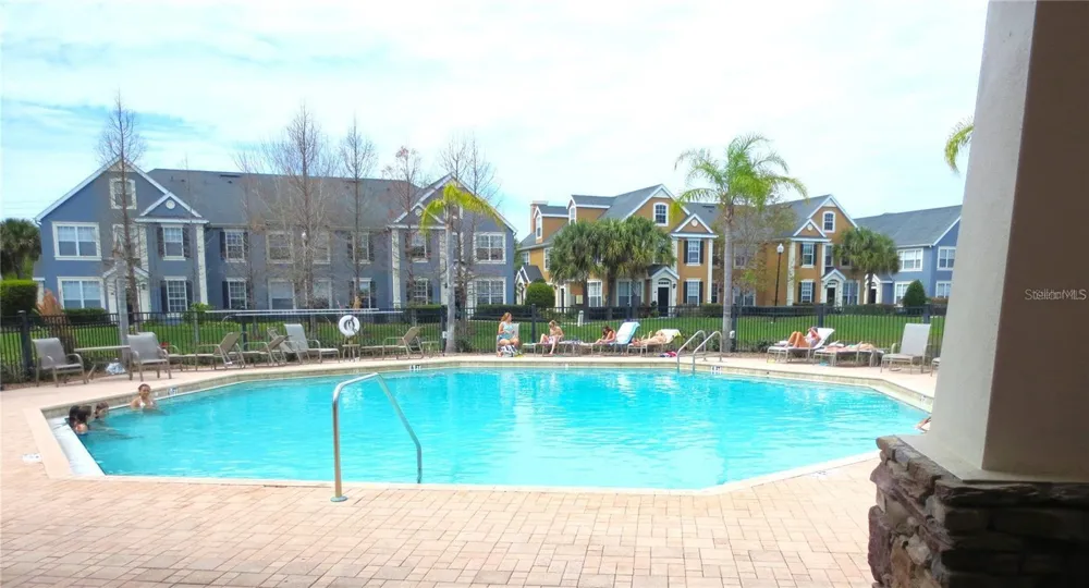 5541 ROSEHILL ROAD #101 Sarasota, FL 34233