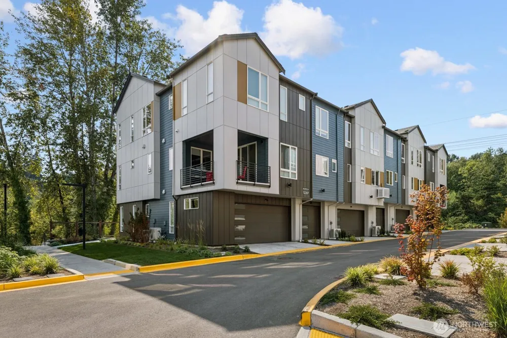 12207 137th Place NE #2603 Redmond, WA 98052