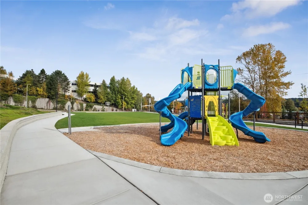 12207 137th Place NE #2603 Redmond, WA 98052