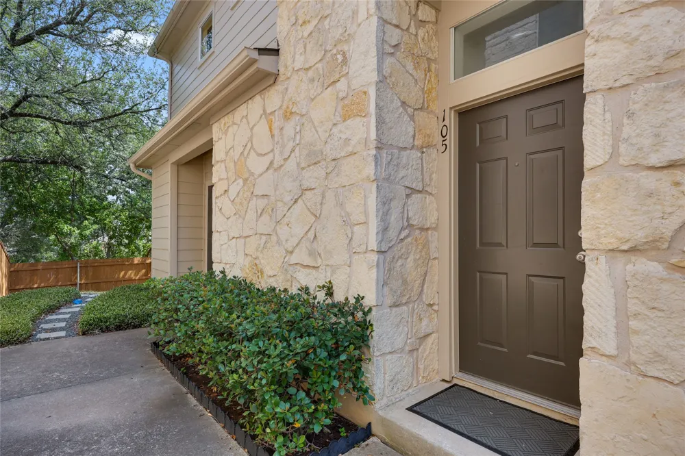 7501 Shadowridge Run #105 Austin, TX 78749