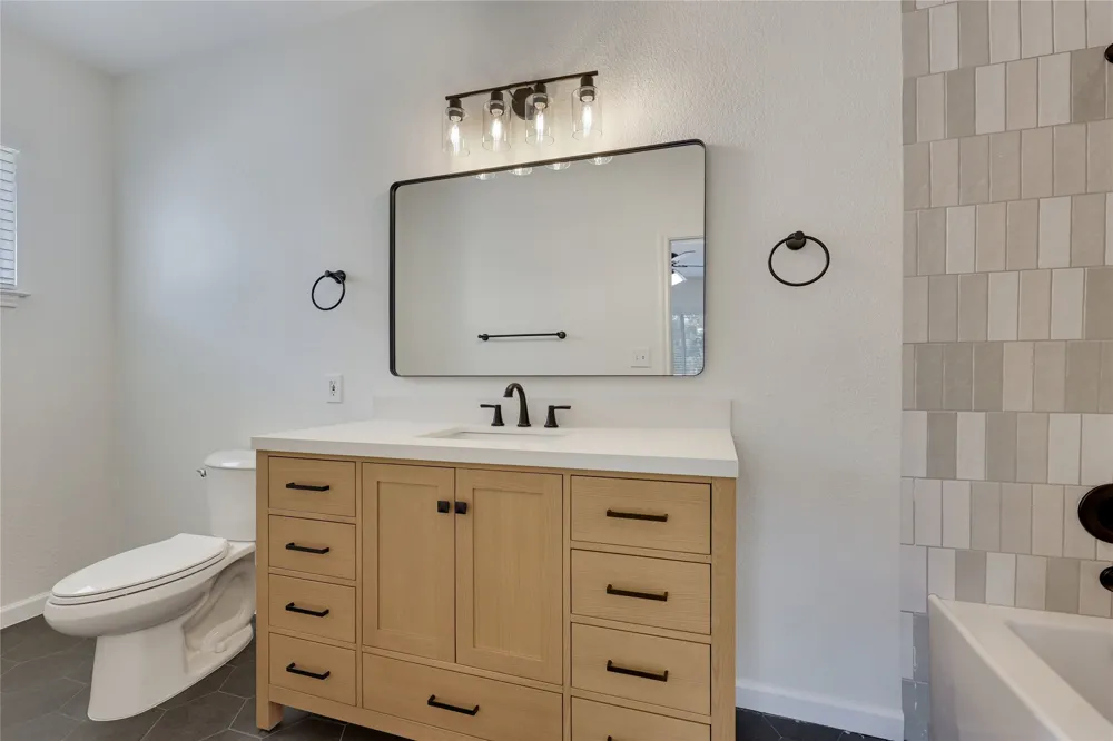7501 Shadowridge Run #105 Austin, TX 78749