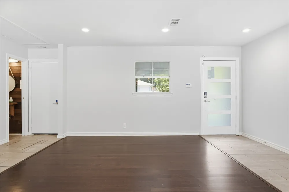 7248 Walling Lane Dallas, TX 75231