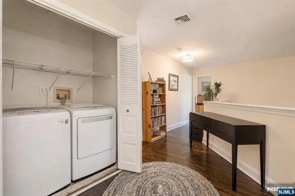 1 Mt Vernon Verona, NJ 07044