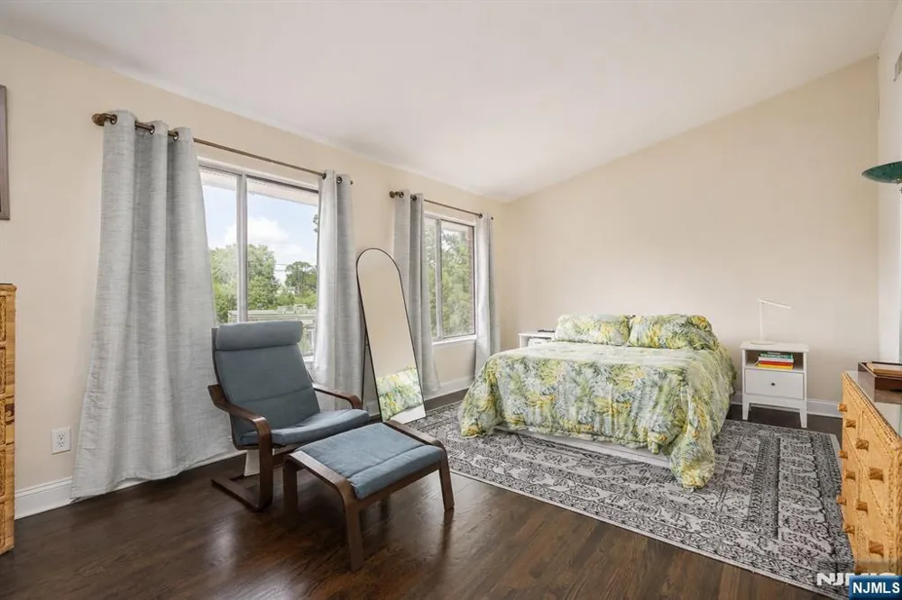 1 Mt Vernon Verona, NJ 07044