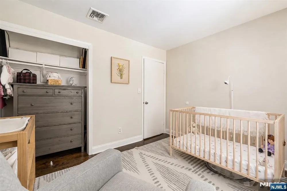 1 Mt Vernon Verona, NJ 07044