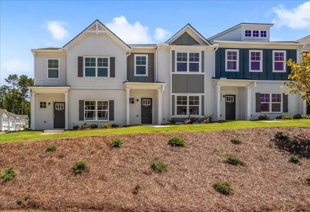 1918 Christine Way #112 Conyers, GA 30013