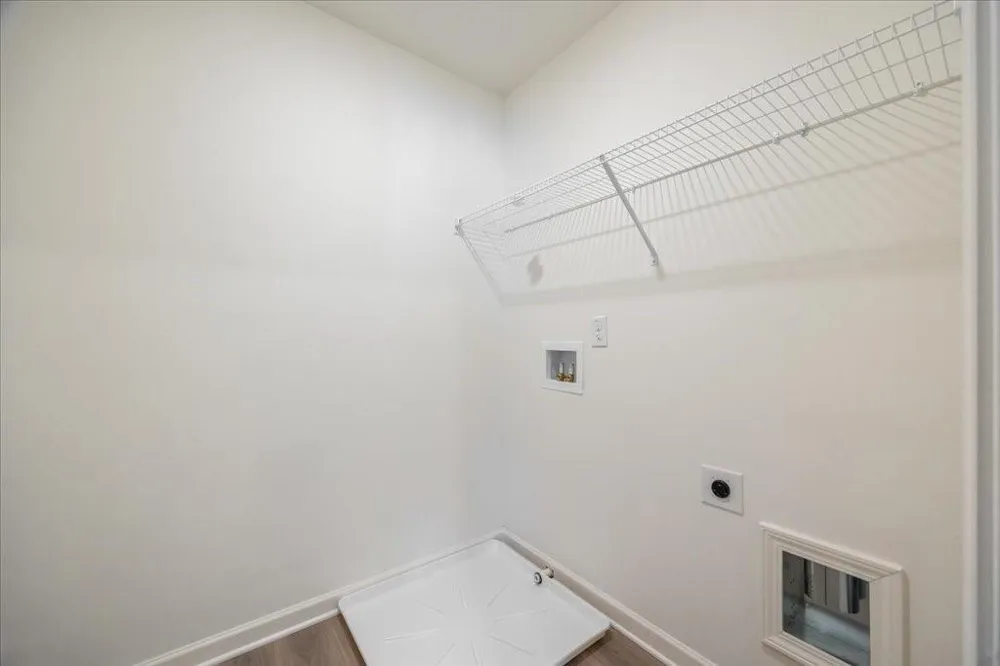 1918 Christine Way #112 Conyers, GA 30013