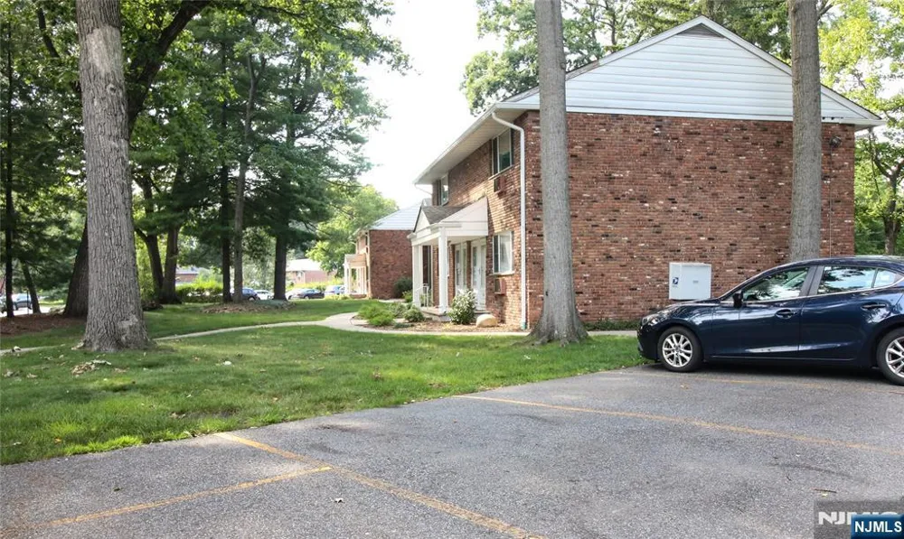 216 Washington Drive 216 Ramsey, NJ 07446