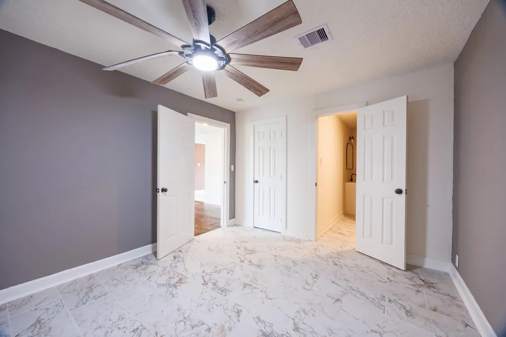 5618 Southbrook Street Houston, TX 77033
