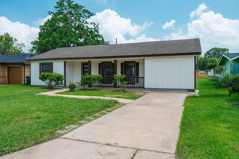 5618 Southbrook Street Houston, TX 77033