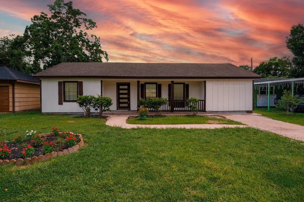 5618 Southbrook Street Houston, TX 77033