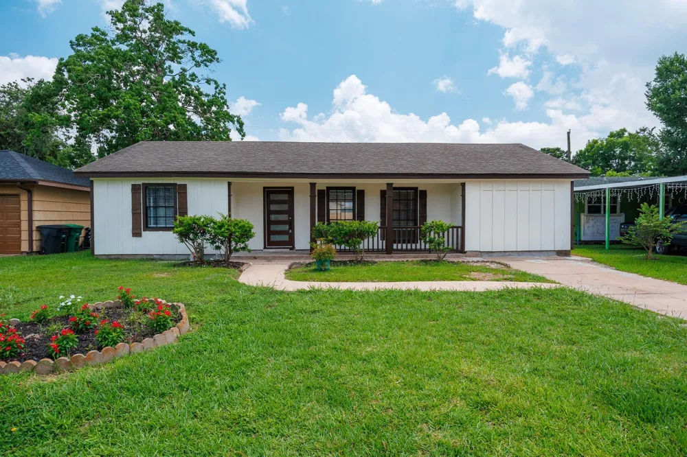 5618 Southbrook Street Houston, TX 77033