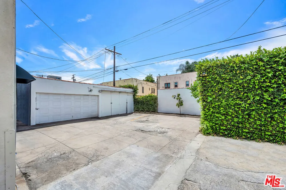 331 Ogden Drive Los Angeles, CA 90036