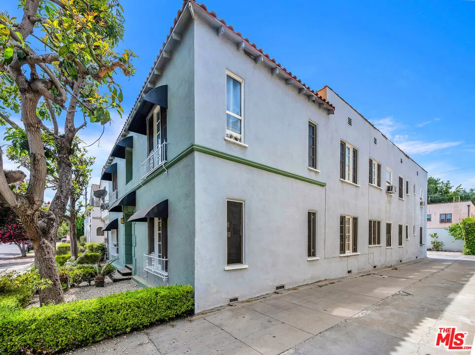 331 Ogden Drive Los Angeles, CA 90036