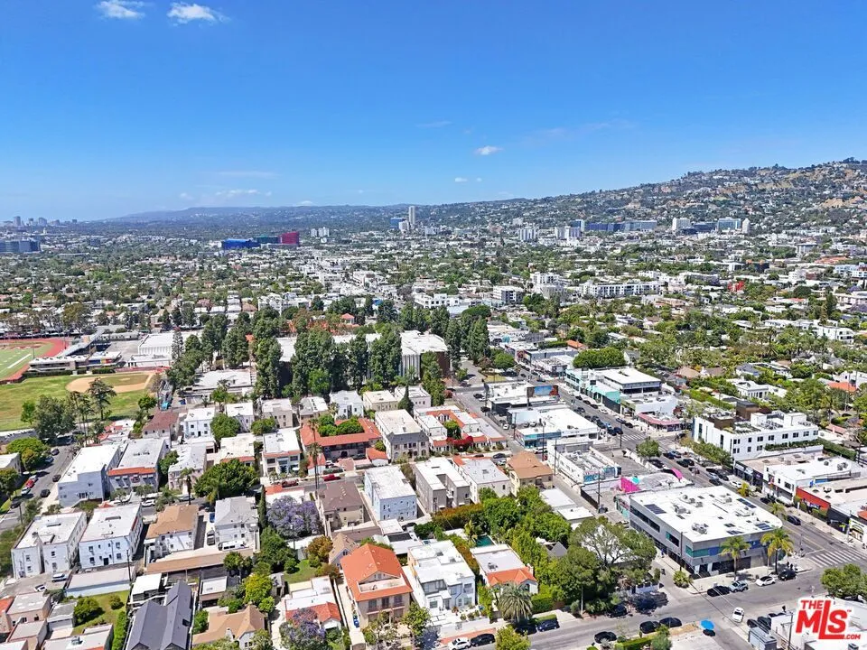 331 Ogden Drive Los Angeles, CA 90036