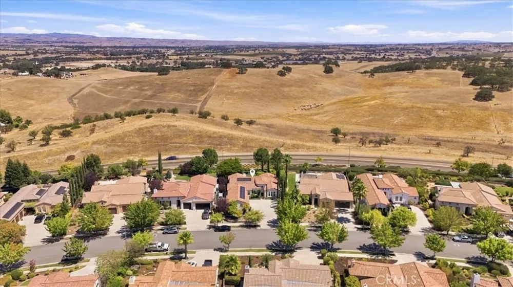 951 Vista Cerro Drive Paso Robles, CA 93446