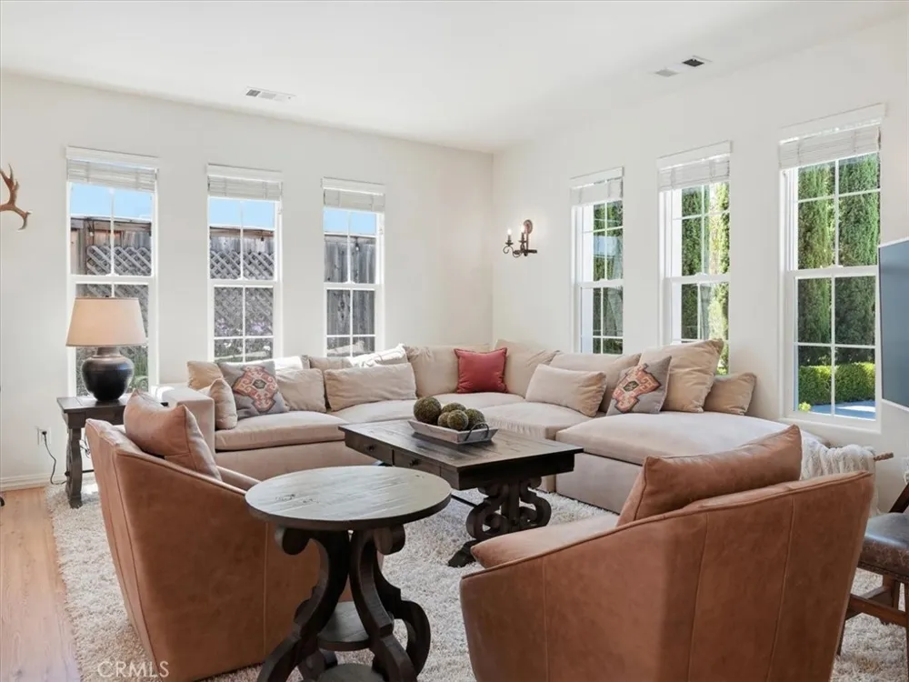 951 Vista Cerro Drive Paso Robles, CA 93446