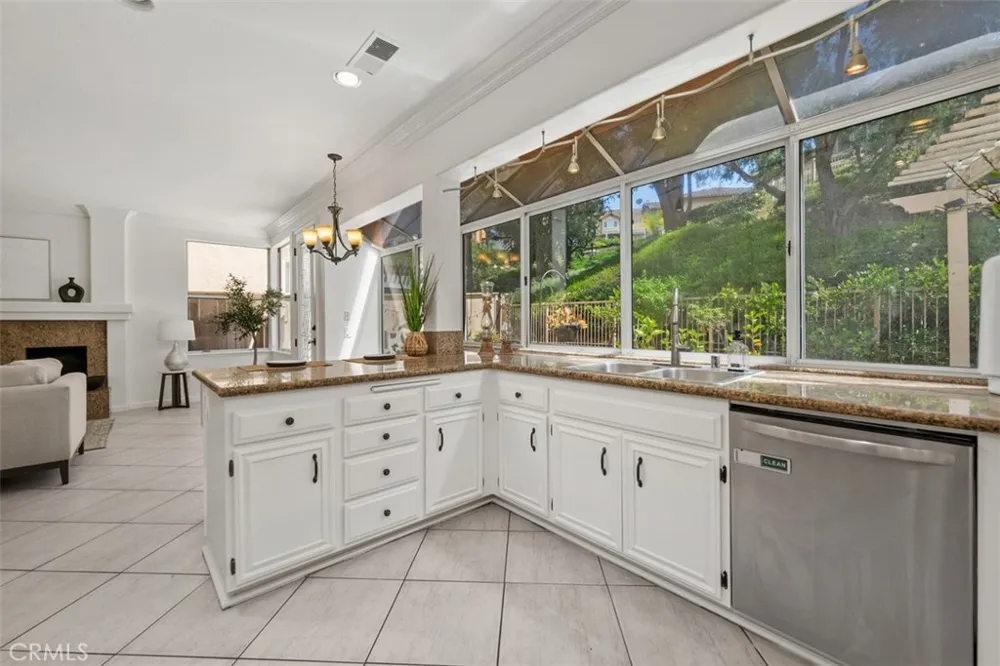 36 Tanglewood Aliso Viejo, CA 92656