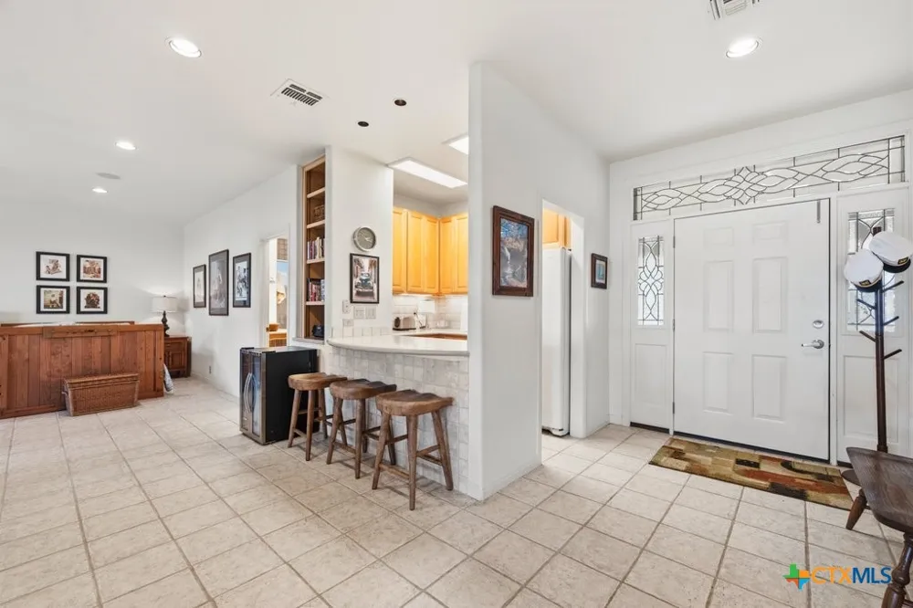 107 Palmkey Street McQueeney, TX 78123