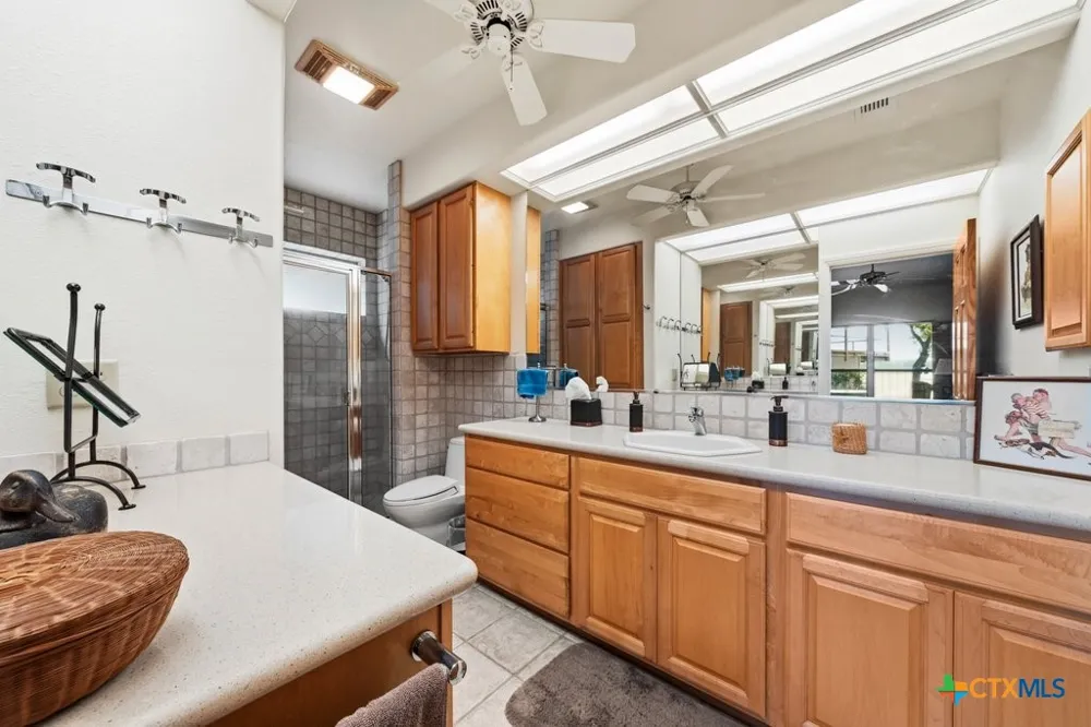 107 Palmkey Street McQueeney, TX 78123