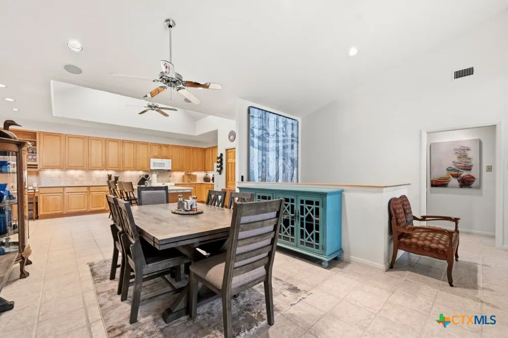 107 Palmkey Street McQueeney, TX 78123