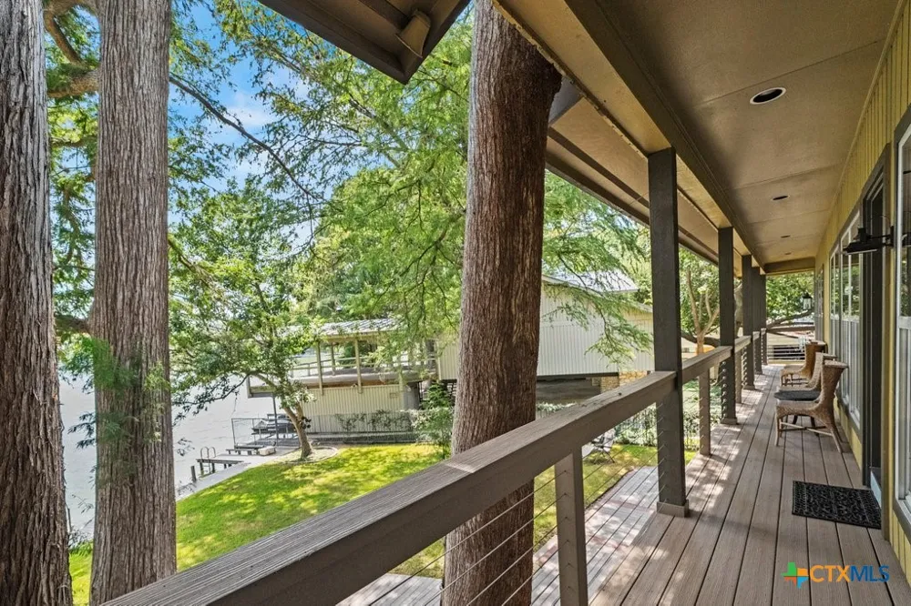107 Palmkey Street McQueeney, TX 78123