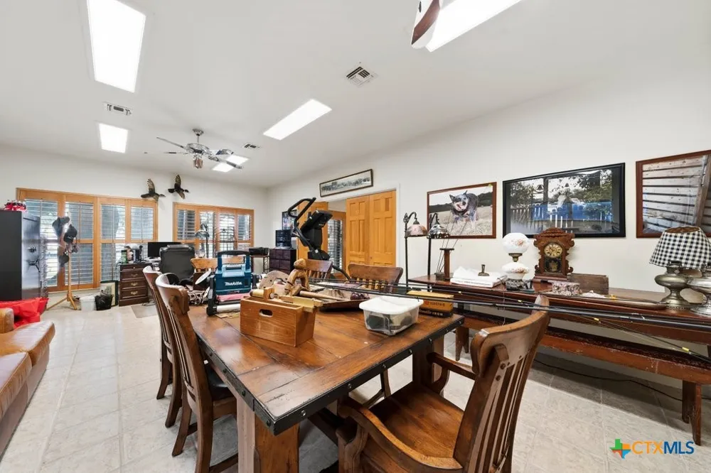 107 Palmkey Street McQueeney, TX 78123