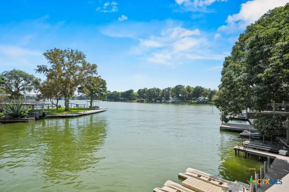 107 Palmkey Street McQueeney, TX 78123