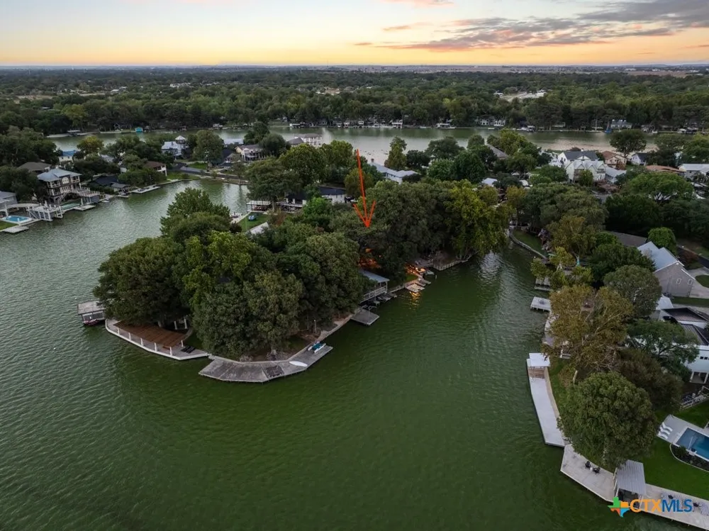 107 Palmkey Street McQueeney, TX 78123