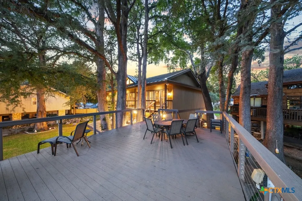 107 Palmkey Street McQueeney, TX 78123