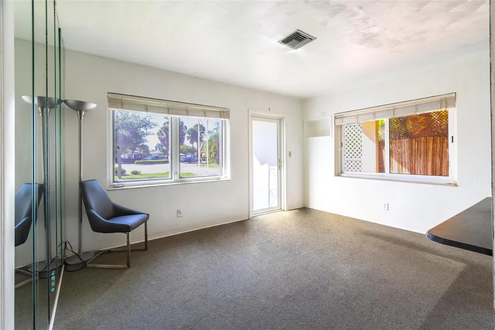 4720 Andrews Avenue Oakland Park, FL 33309
