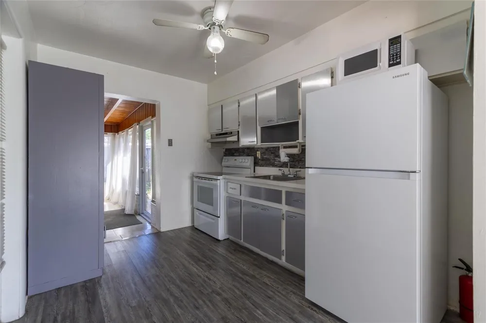 4720 Andrews Avenue Oakland Park, FL 33309