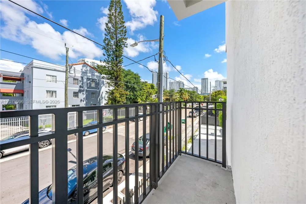 526 SW 2nd St #1 Miami, FL 33130