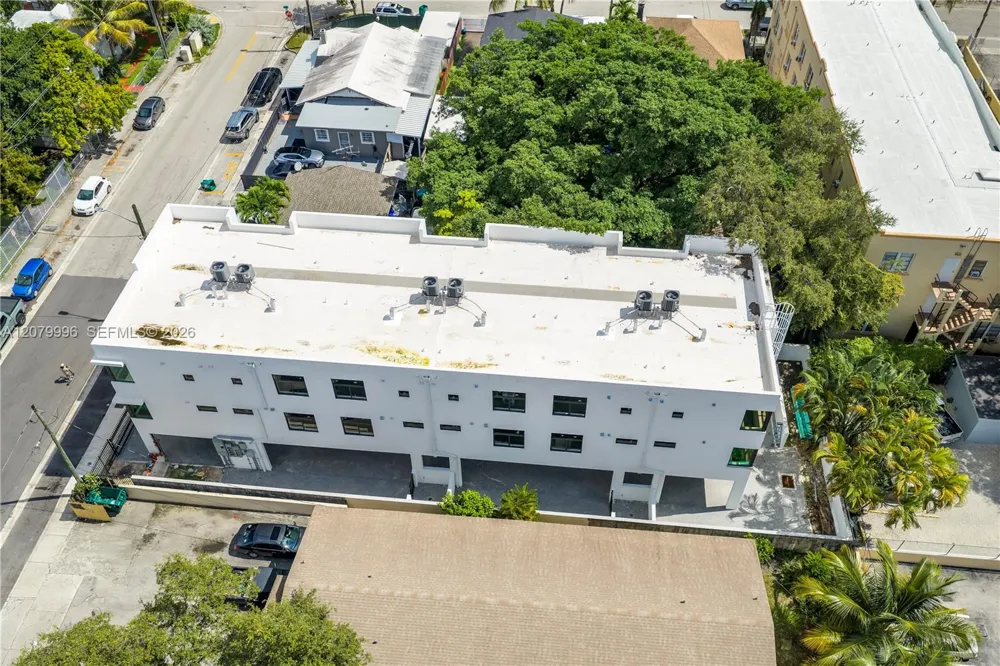 526 SW 2nd St #1 Miami, FL 33130