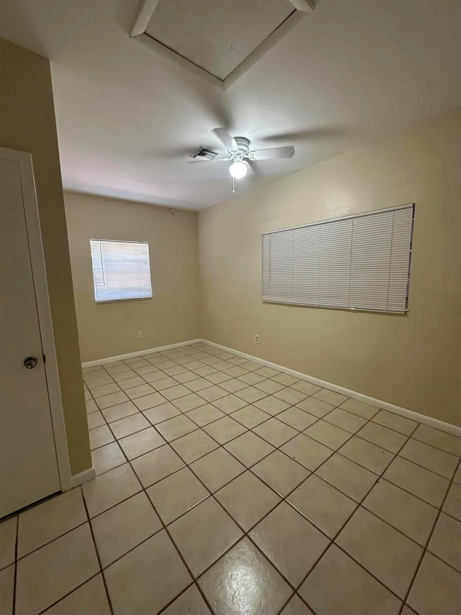 1791 JUNO ROAD #5 North Palm Beach, FL 33408