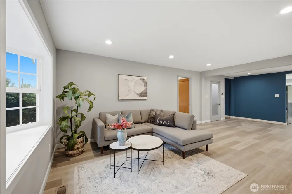 9854 Occidental Avenue S Seattle, WA 98108