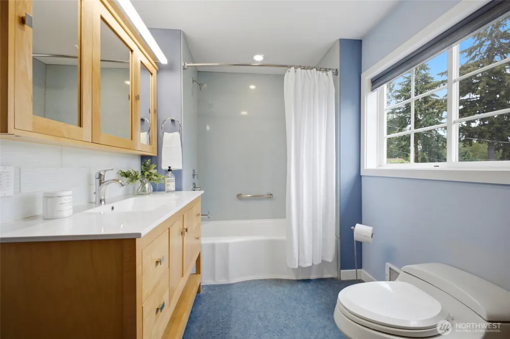 9854 Occidental Avenue S Seattle, WA 98108