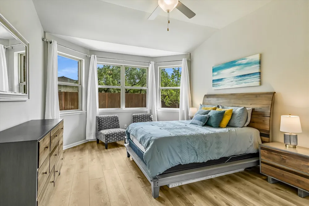 1504 William Bee Drive Leander, TX 78641