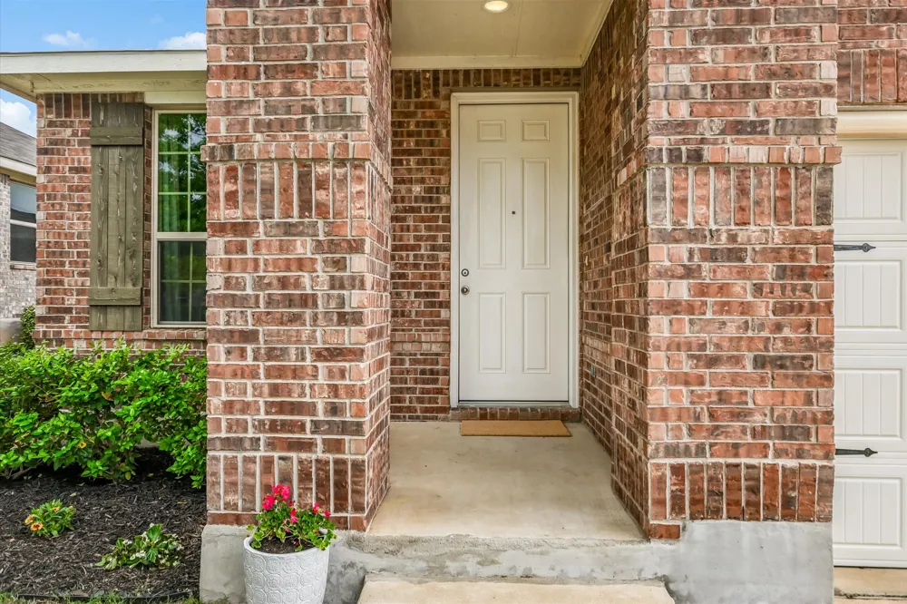 1504 William Bee Drive Leander, TX 78641