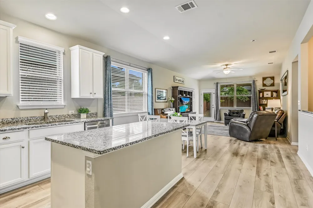 1504 William Bee Drive Leander, TX 78641
