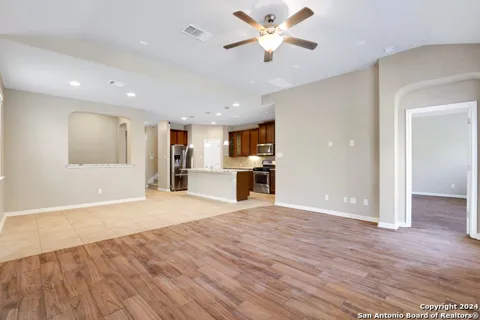 6611 Willow Farm