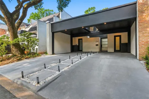 54 Legend Lane