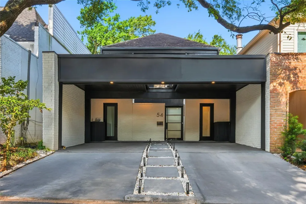 54 Legend Lane Houston, TX 77024