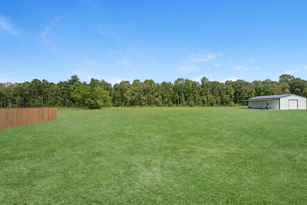 460 Barton Place Drive Tarkington, TX 77327