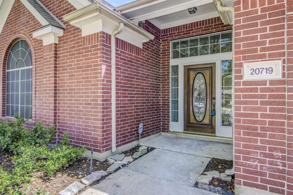 20719 Medallion Pointe Drive Katy, TX 77450