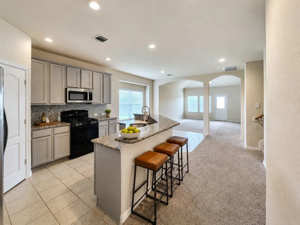 2119 Del Mar Drive La Marque, TX 77568