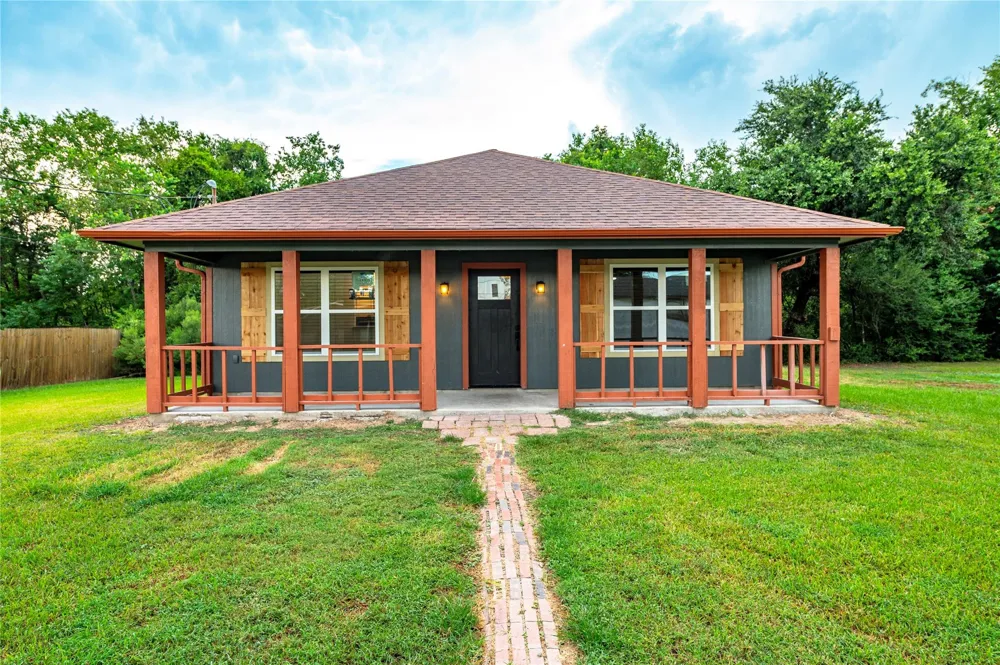12324 Fm 1764 Santa Fe, TX 77510