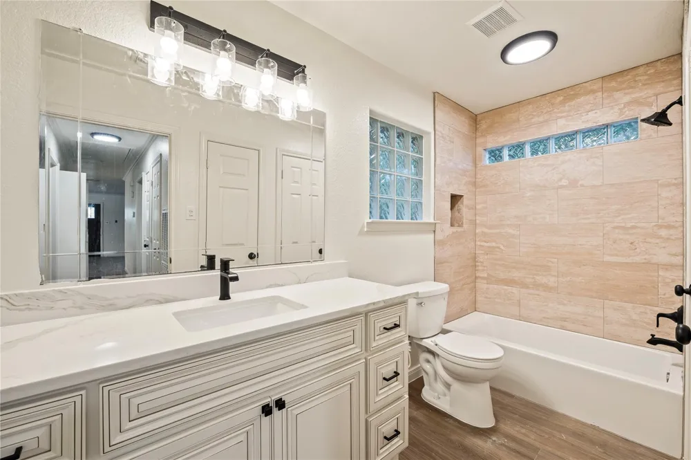 12324 Fm 1764 Santa Fe, TX 77510