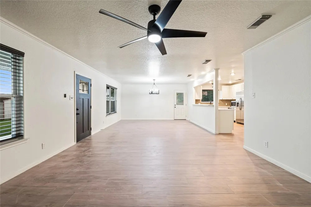 12324 Fm 1764 Santa Fe, TX 77510